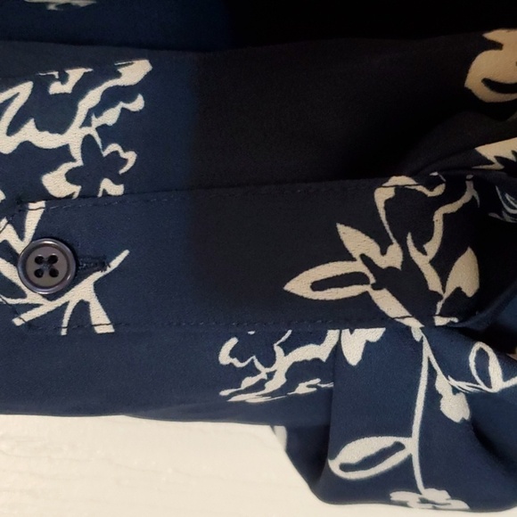 Terra & Sky navy and white floral Hi-lo tunic top Size (0X) 14W 3/4 sleeve - Picture 5 of 11